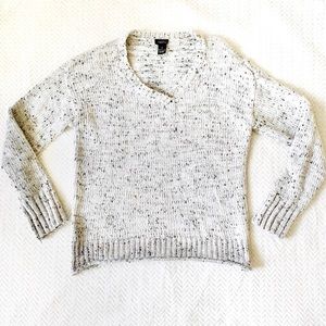Rue21 Women’s White Knit Sweater (M)